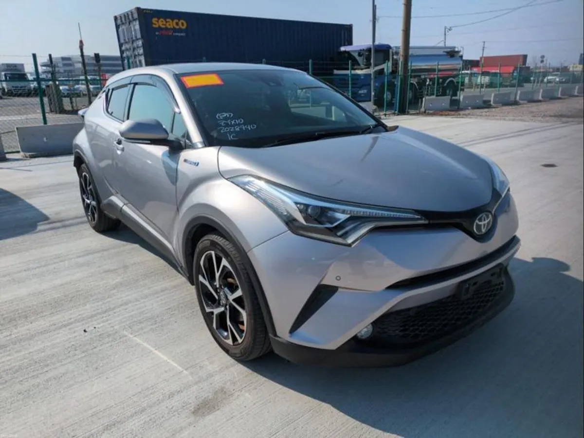 Toyota C-HR G Package Leather seats - Image 1