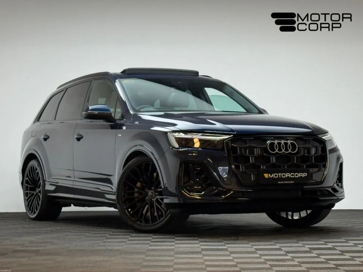 Audi Q7 S LINE 55 TFSI E QUATTRO *PAN ROOF* - Image 1