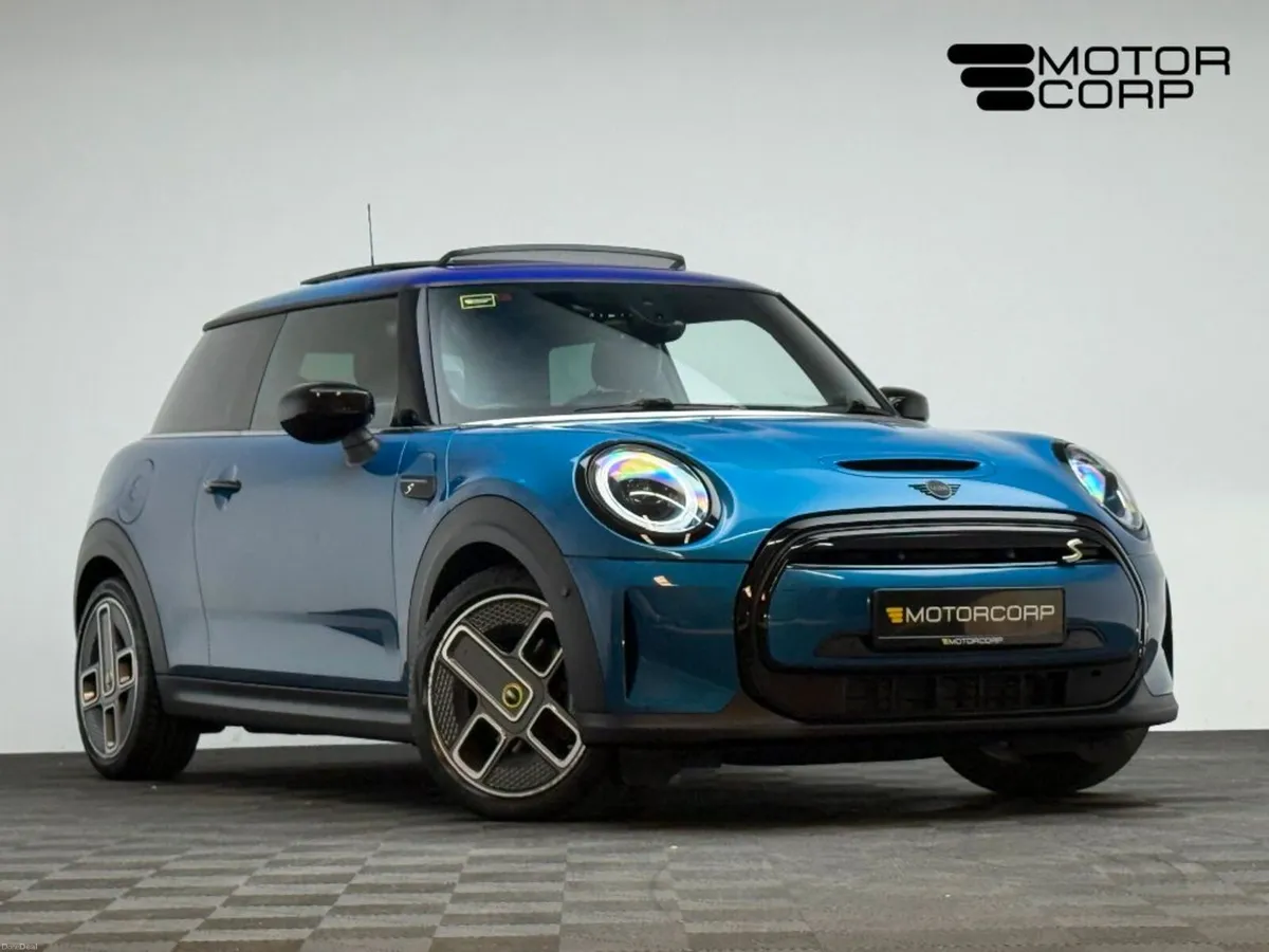 Mini Cooper LEVEL 3 COLLECTION EDITION - Image 1