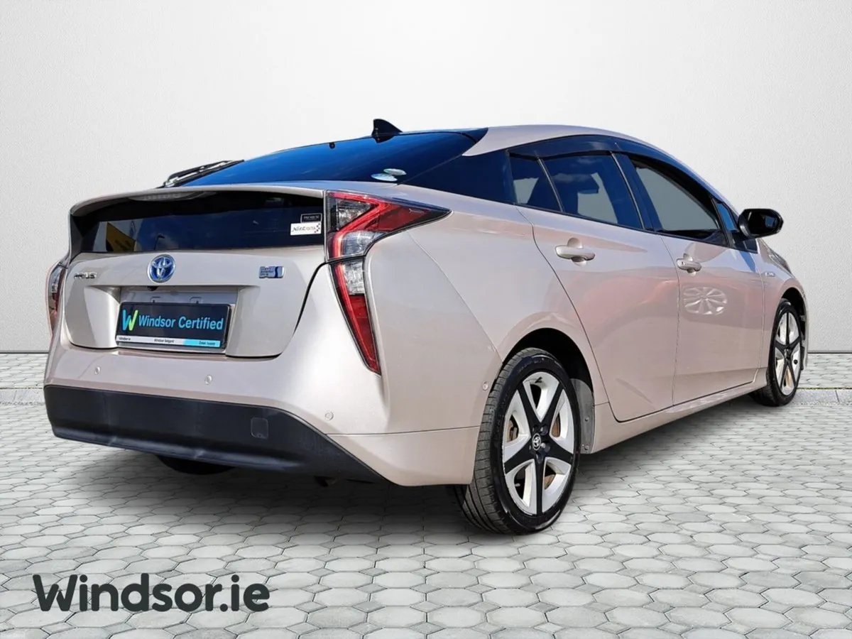 Toyota Prius HYBRID AUTO - Image 2