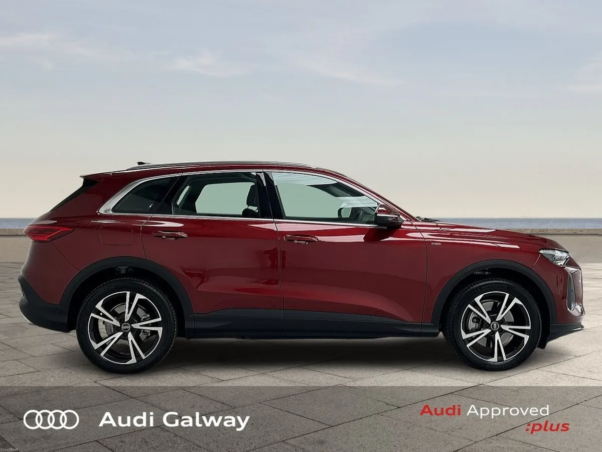 Audi Q5 €625 p/m - SE E-HYBRID QUATTRO 299BHP AUTO - Image 6