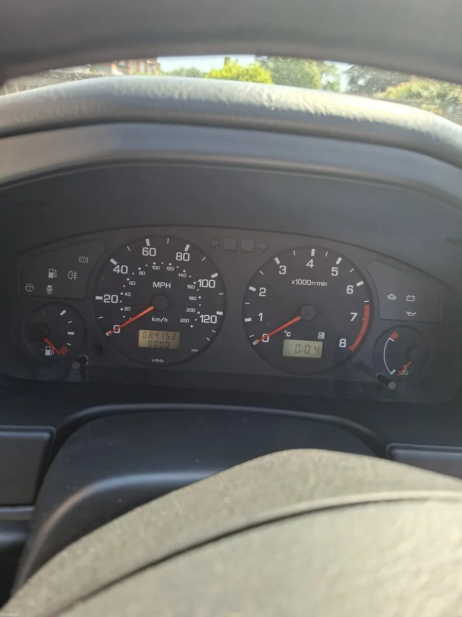 Nissan Primera 1.6 SLX - Image 2