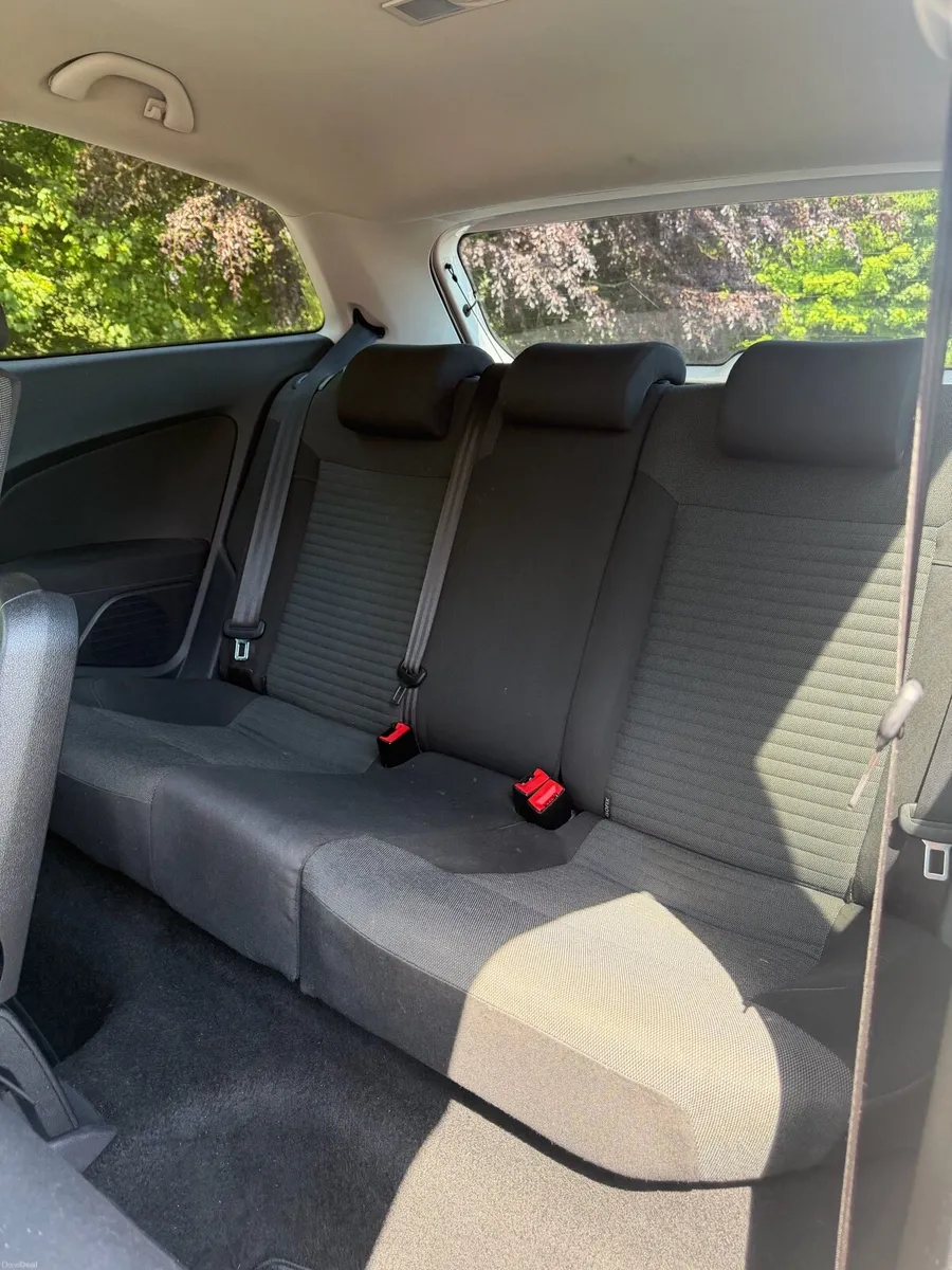 Volkswagen Polo - Image 6
