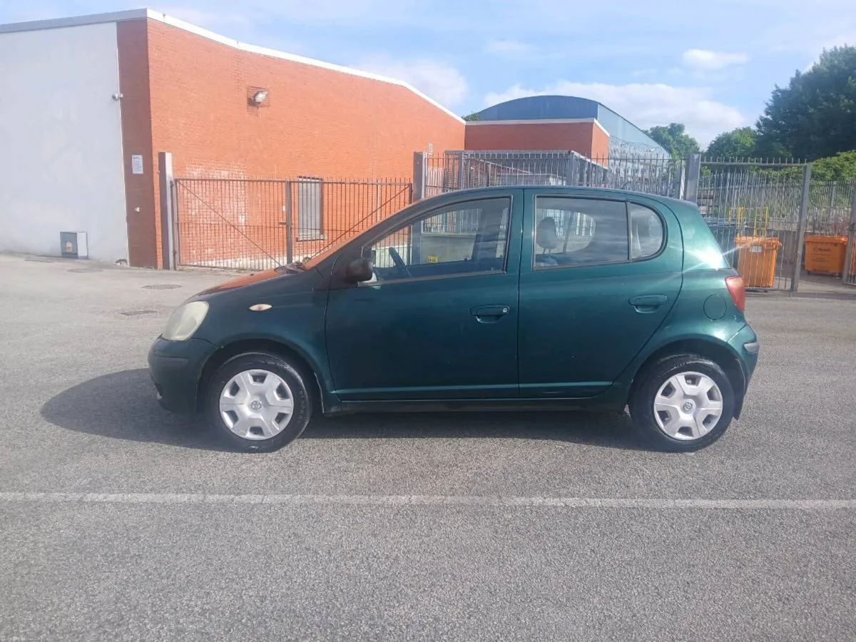 2003 Toyota yaris !! New nct June 2027 !! - Image 4