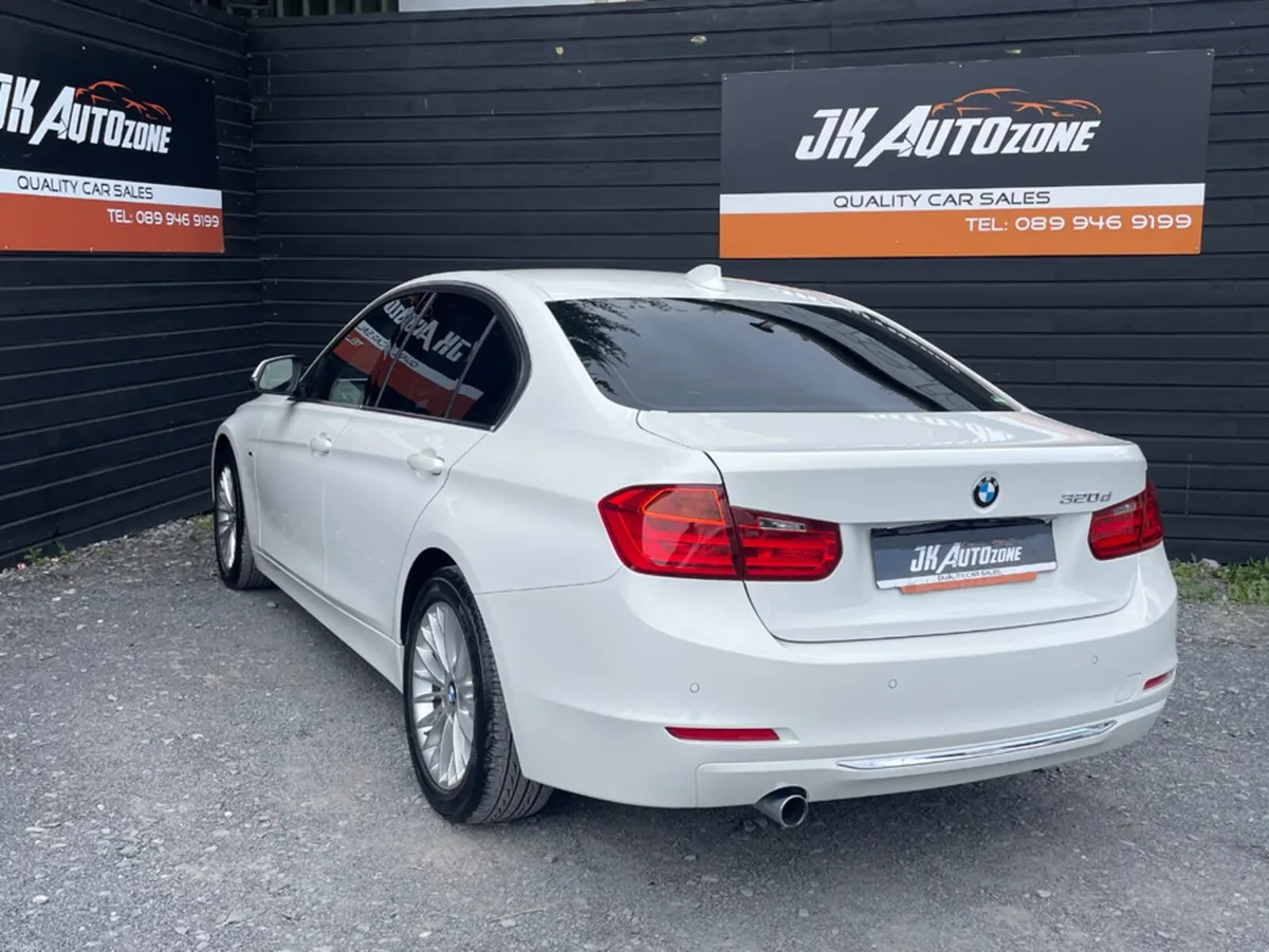 BMW 3-Series 320D 2.0 LUXURY SALOON AUTO - Image 4