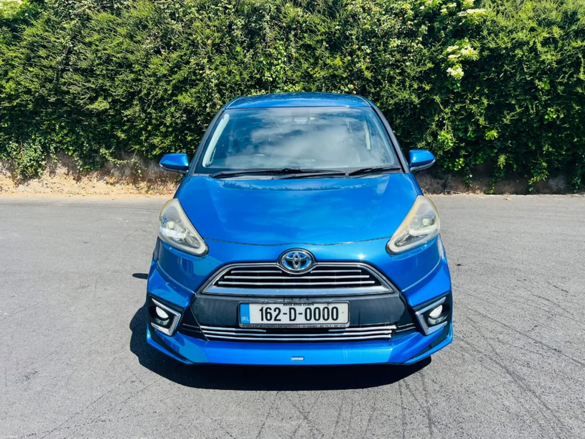 Toyota Sienta FINANCE AVAILABLE FROM €48 P/W - Image 4
