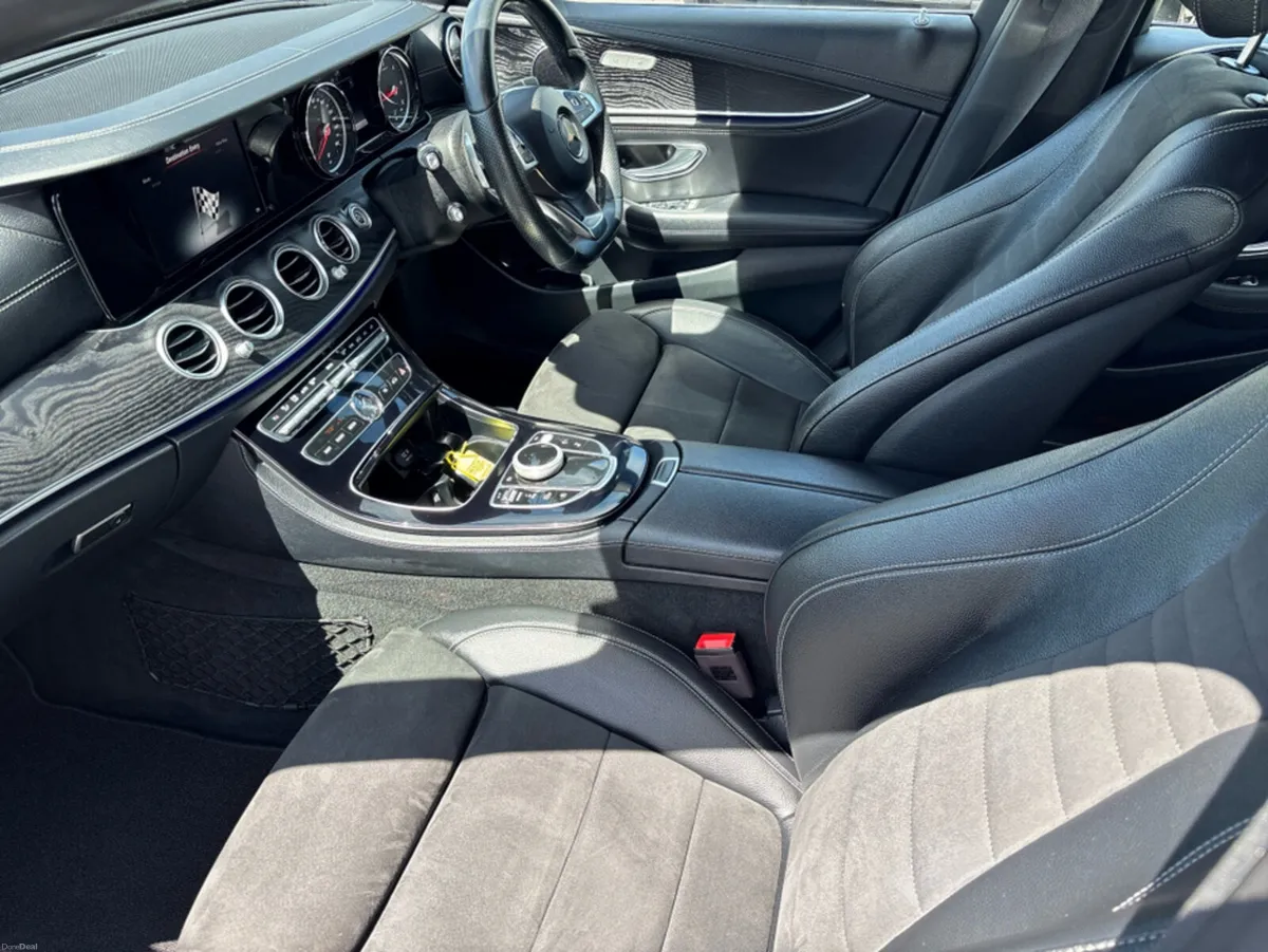 Mercedes-Benz E-Class E220 D AMG LINE 5DR AUTO CDI - Image 3