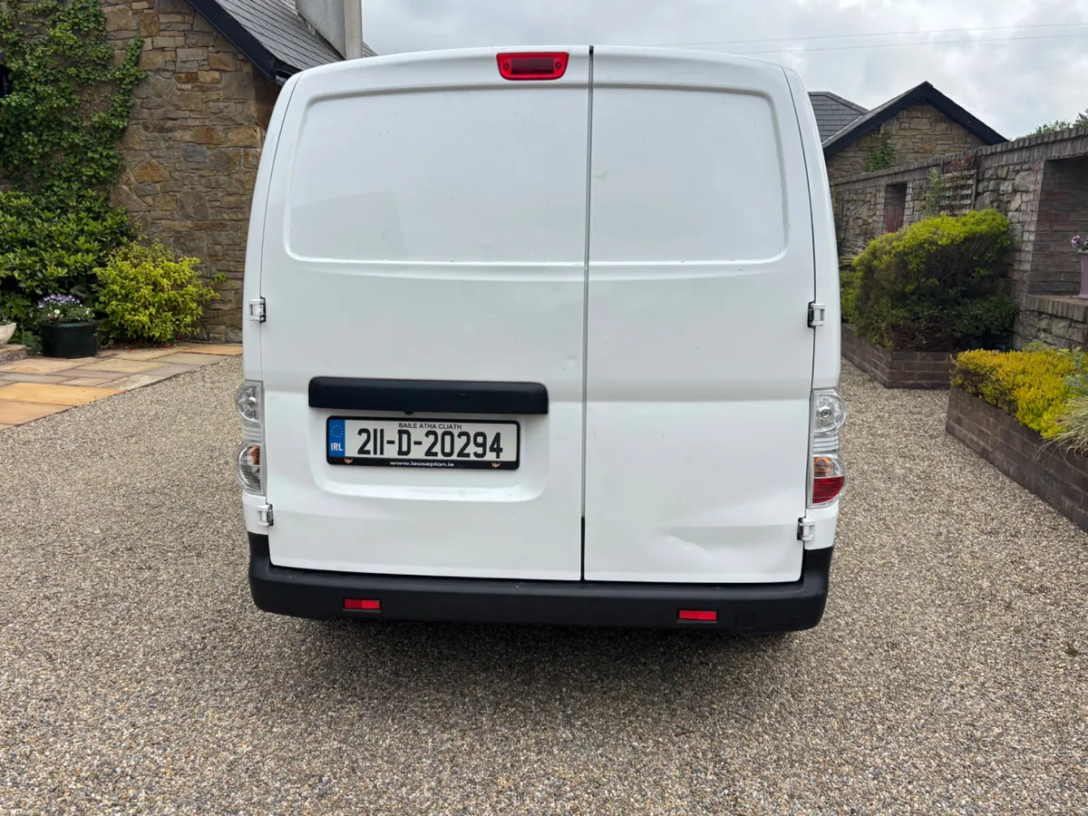 2021 Nissan NV200 40 kw electric van - Image 4