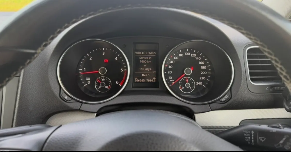 VW Golf Match 1.6TDI - Image 4