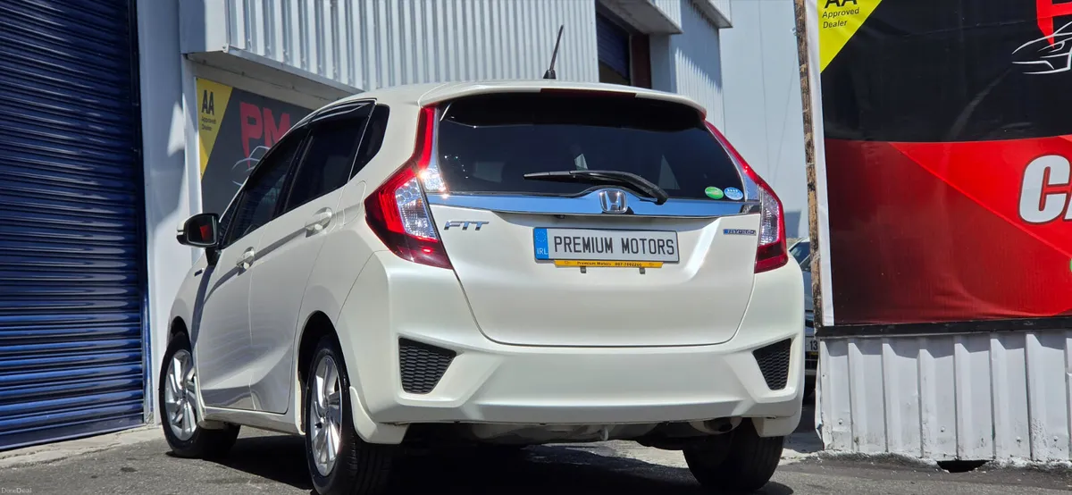 Honda fit Hybrid Automatic - Image 4