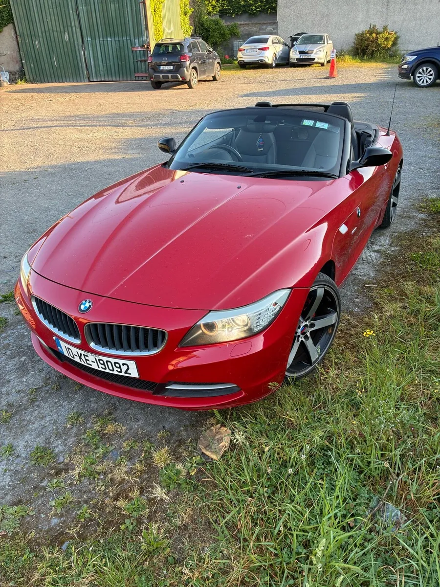 BMW z4 2010 petrol 2500cc - Image 2