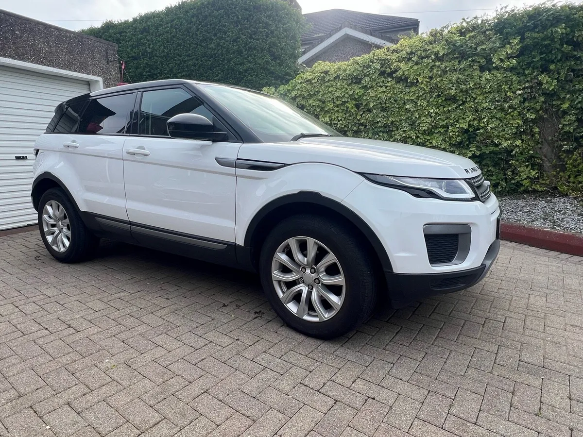 Range Rover Evoque - Image 2