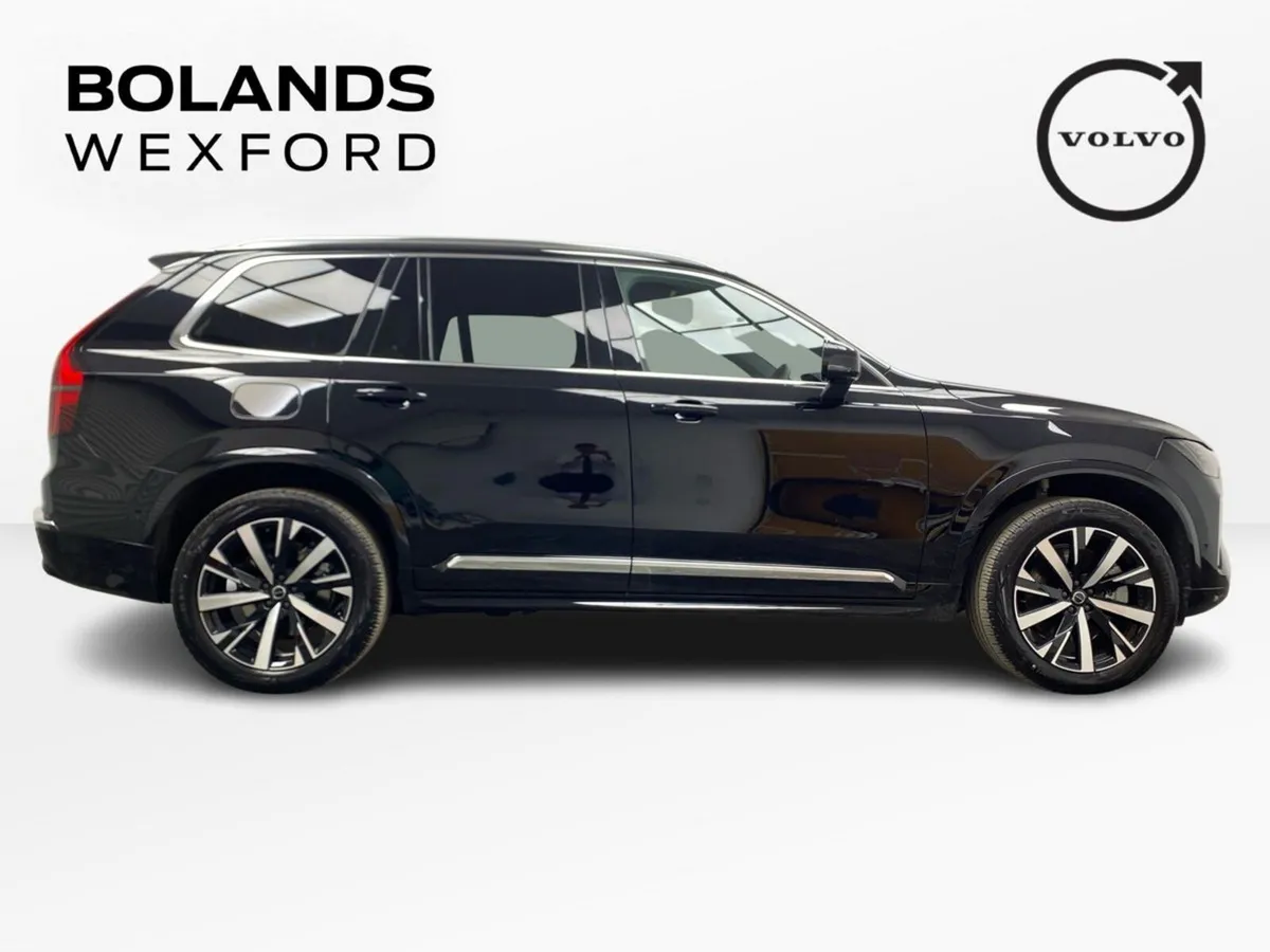 Volvo XC90 Plus T8 plug-in hybrid AWD Automatic - Image 4