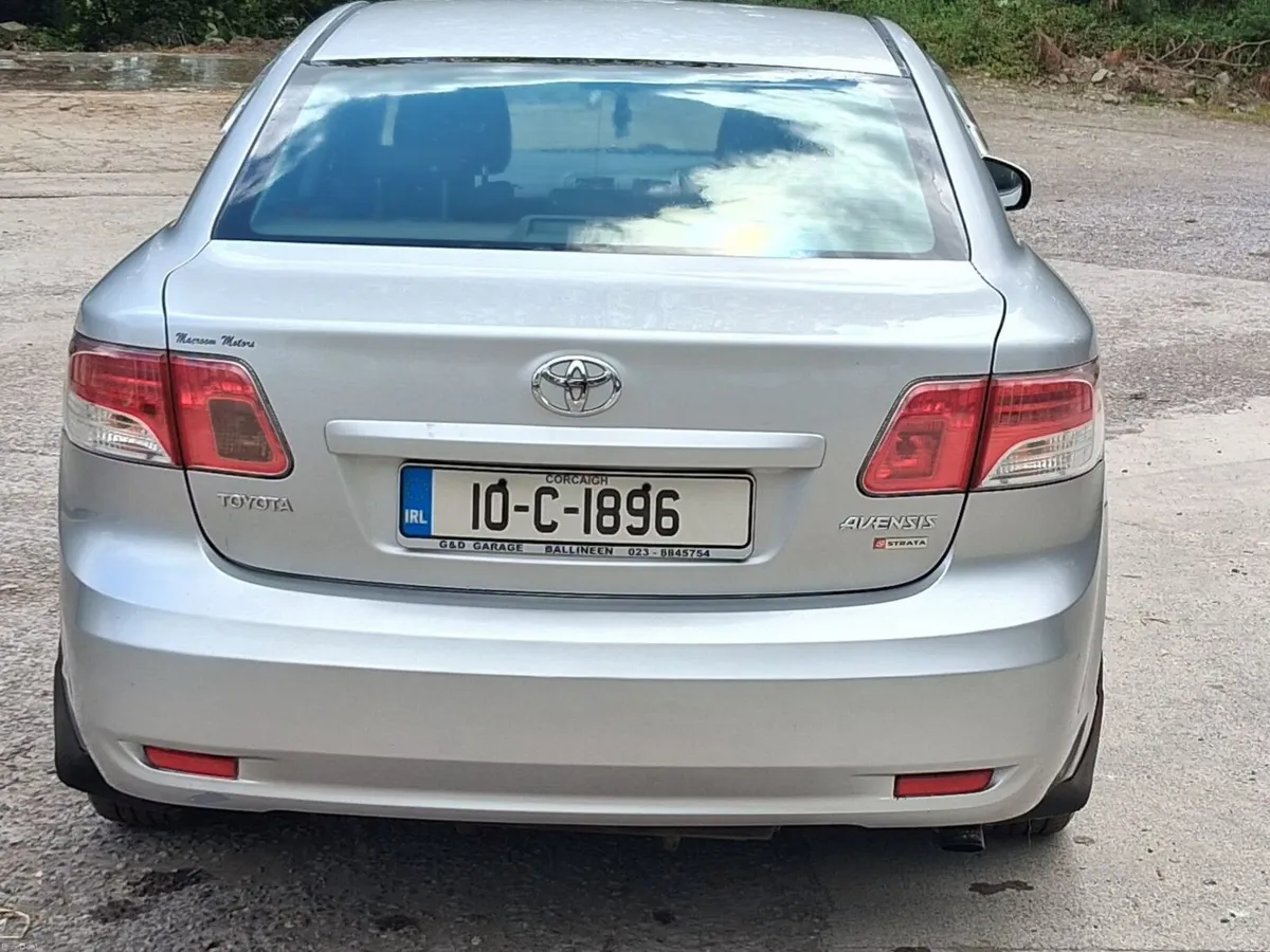 Toyota Avensis 2010 2.0L Diesel - Image 2