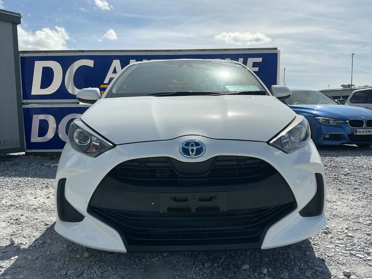 2020 TOYOTA YARIS 1.5 PETROL HYBRID AUTOMATIC - Image 3