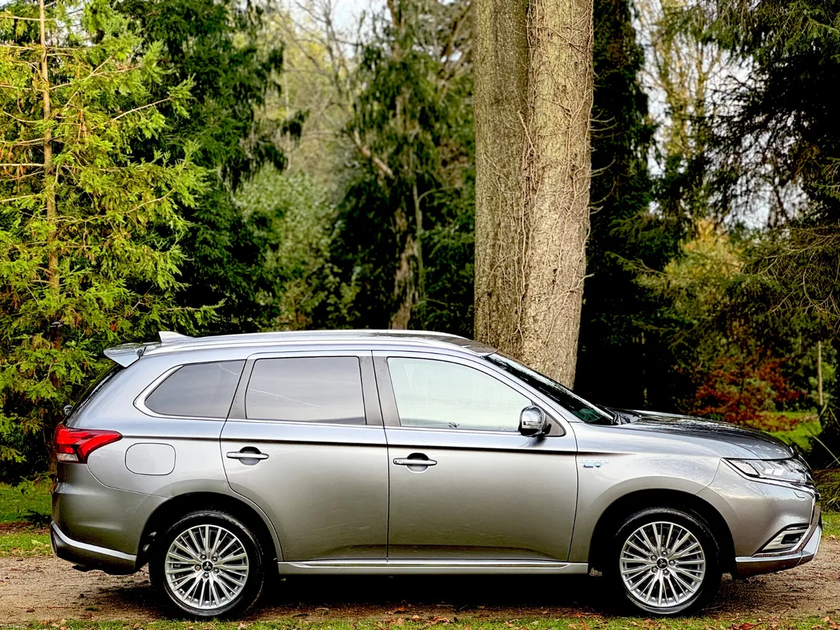 2.4 PLUG IN HYBRID GX4 * HI SPEC * - Image 4