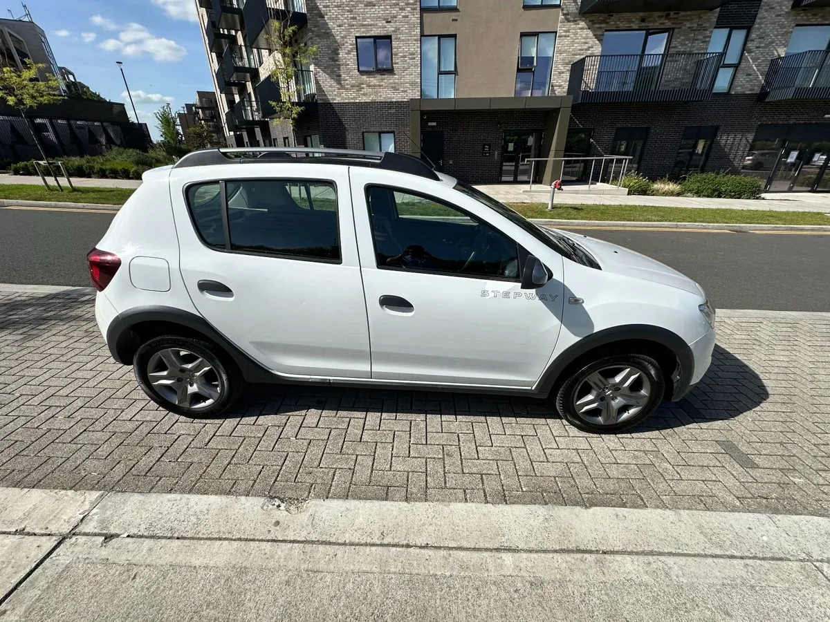 Dacia Sandero Stepway 2021 - Signature TCE - Image 3