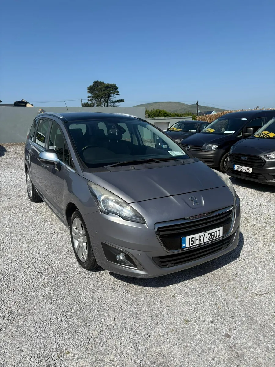 Peugeot 5008 2015 - Image 1