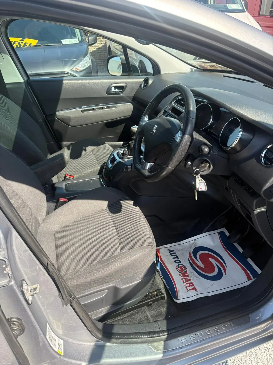Peugeot 5008 2015 - Image 3