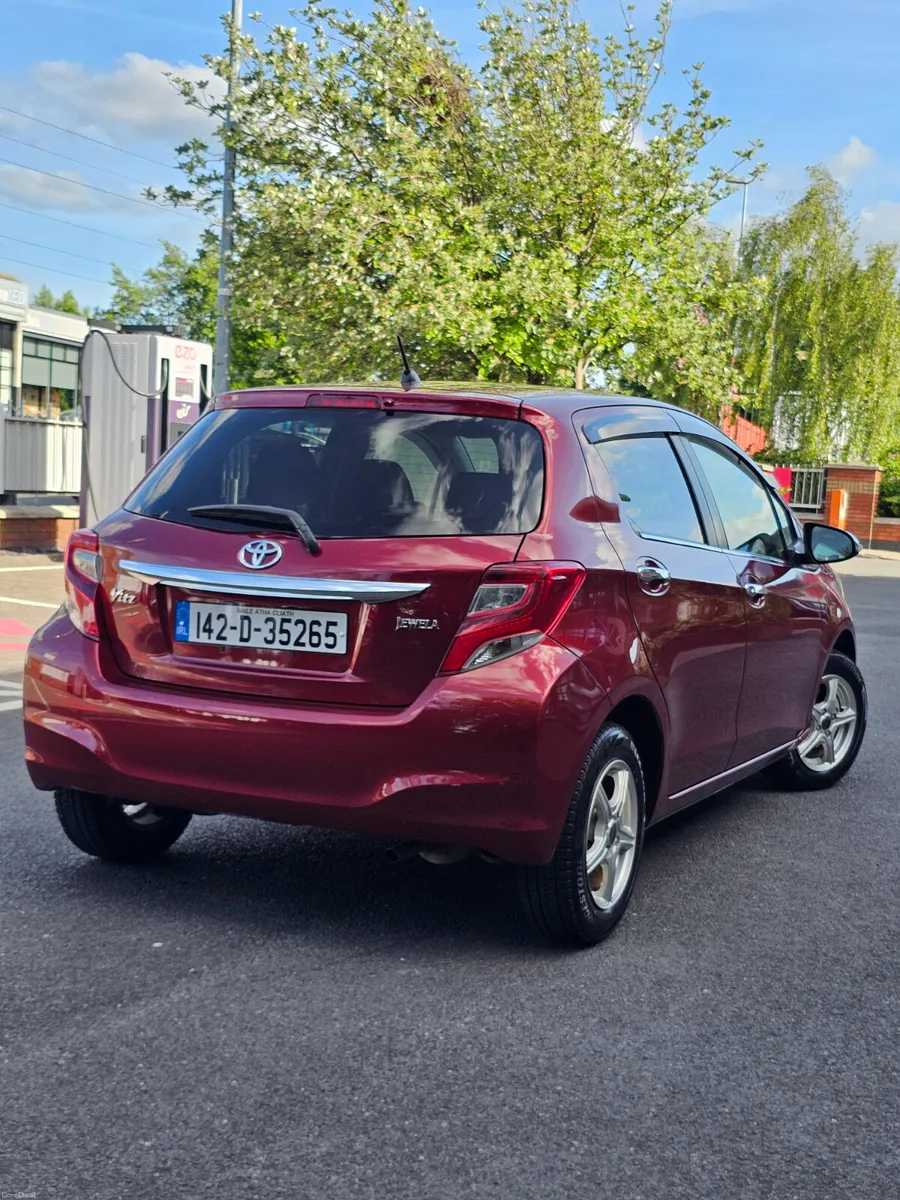 Toyota Vitz 2014 Automatic - Image 2