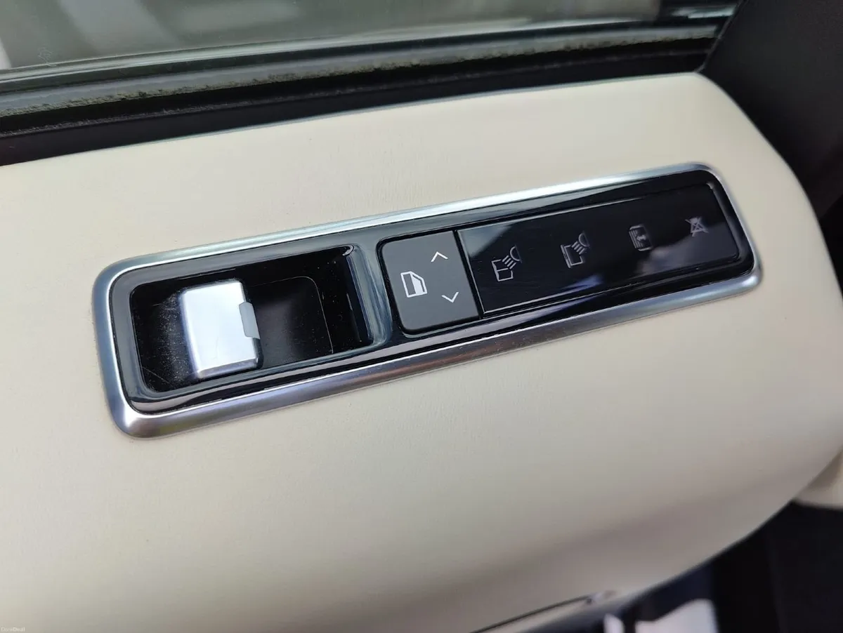 Land Rover Range Rover 2018 Vogue SE - Image 4