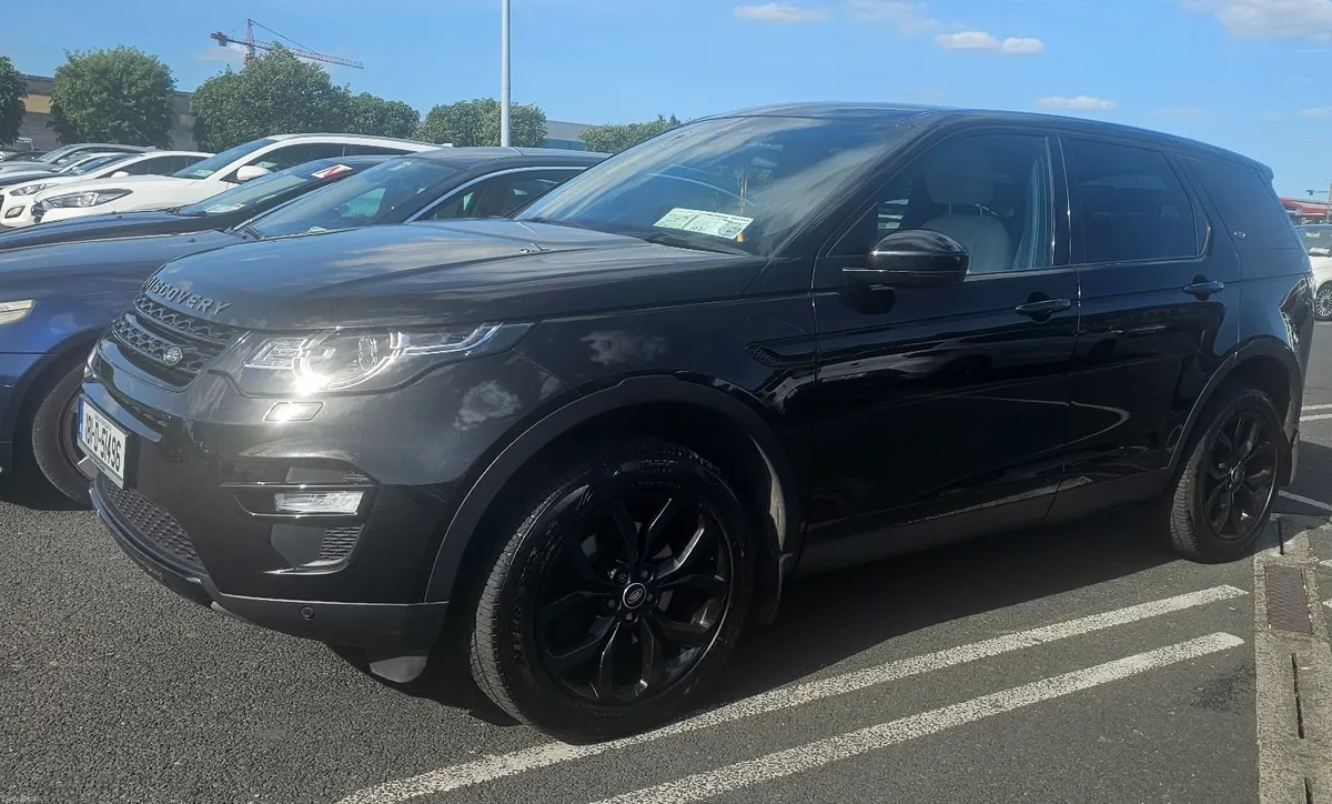 Land Rover Discovery Sport 2018 - Image 1