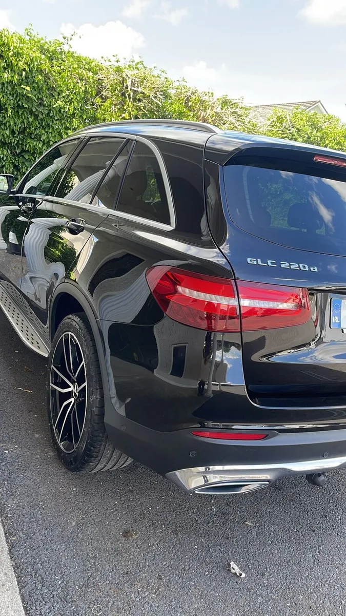 Mercedes Benz glc 220 - Image 2
