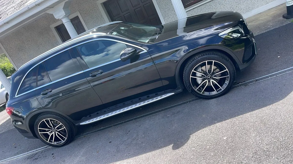 Mercedes Benz glc 220 - Image 4