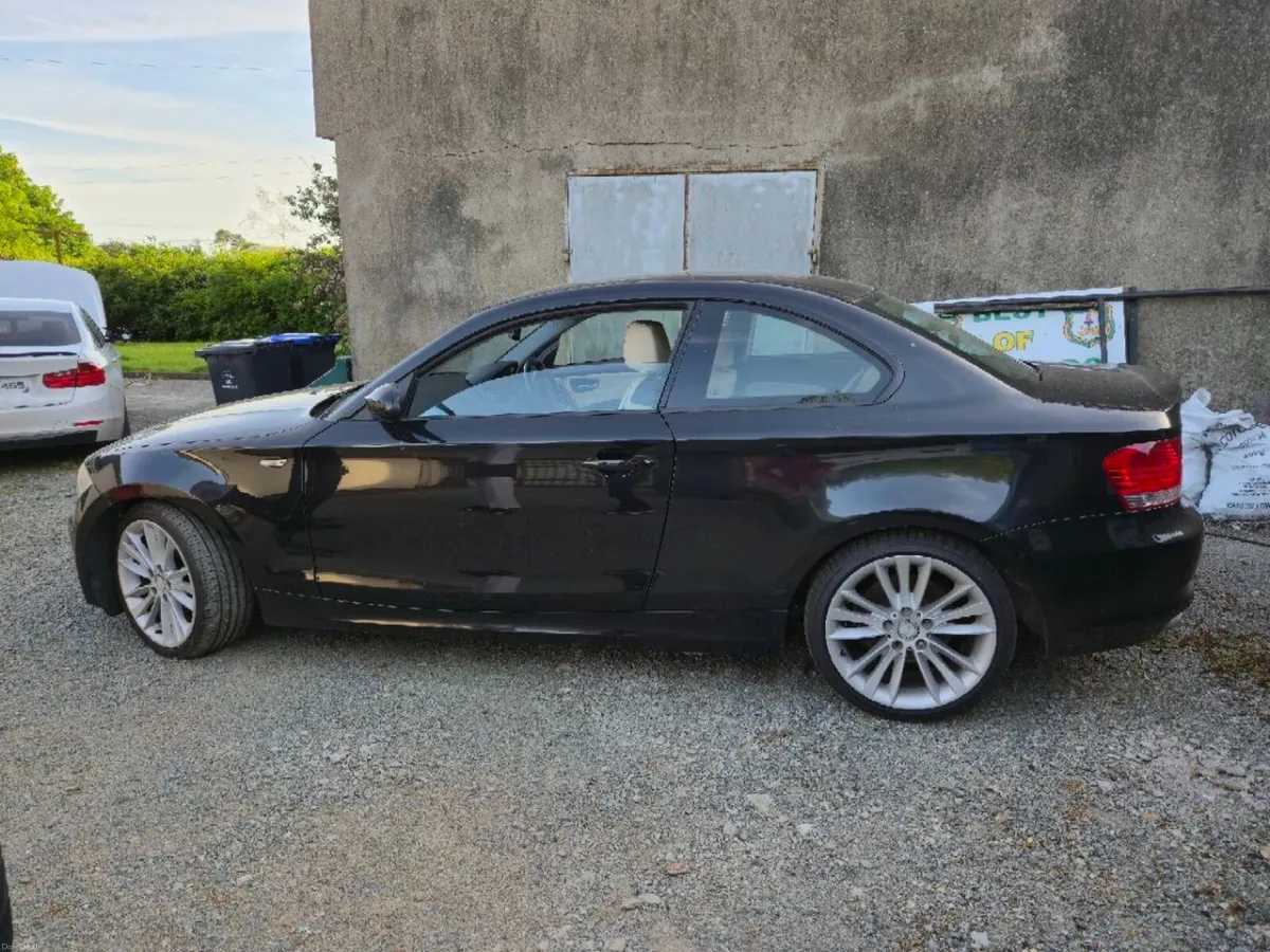 BMW 1-Series 2008, 2.0 diesel - Image 3