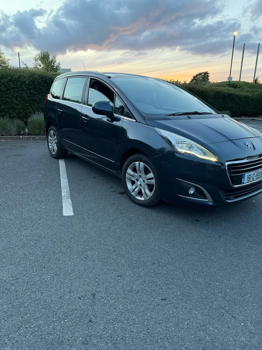 Peugeot 5008 2015 - Image 4