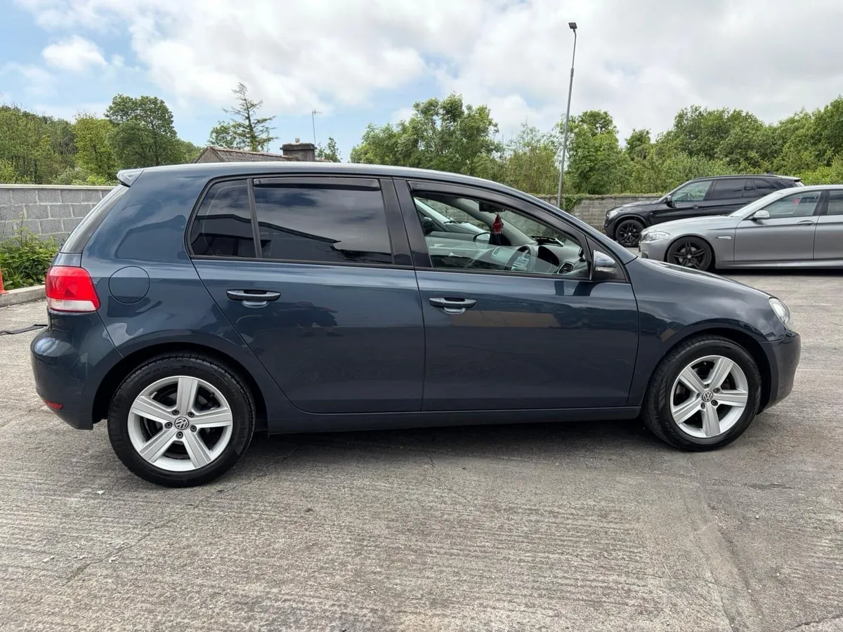 Volkswagen Golf 2010 automatic tax 09/26 - Image 3