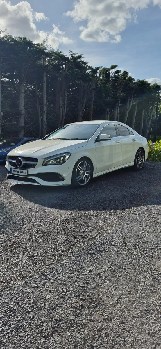 MERCEDES BENZ CLA 180 AMG SPORT - Image 5