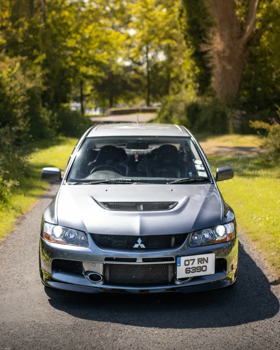 Mitsubishi evo 9 - Image 2