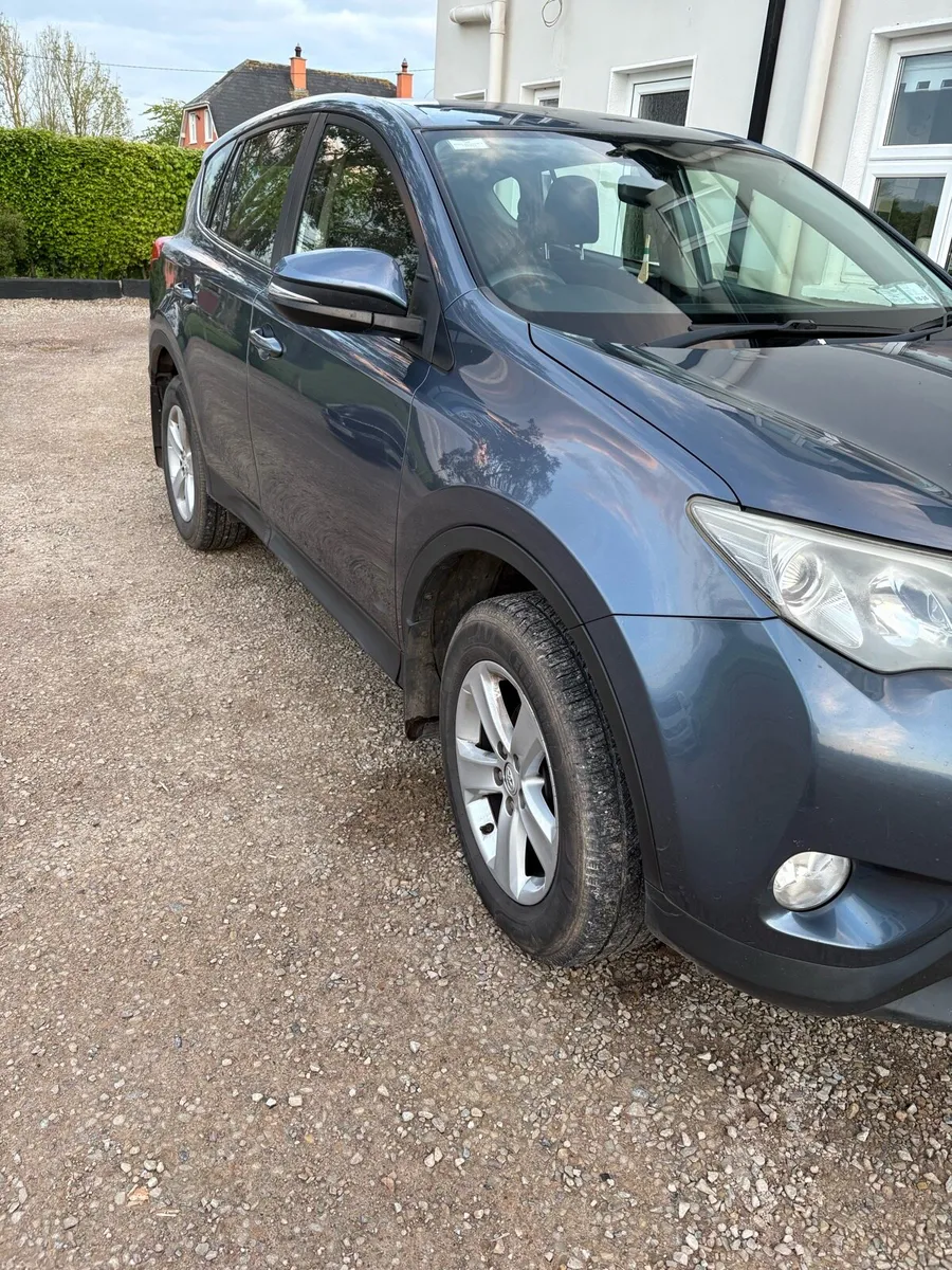 Car - Image 2