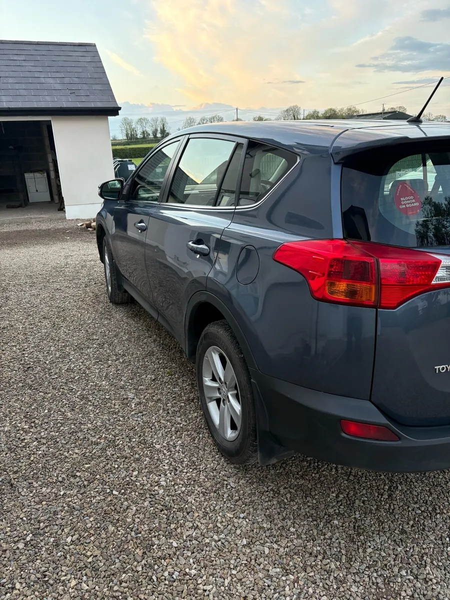 Car - Image 4