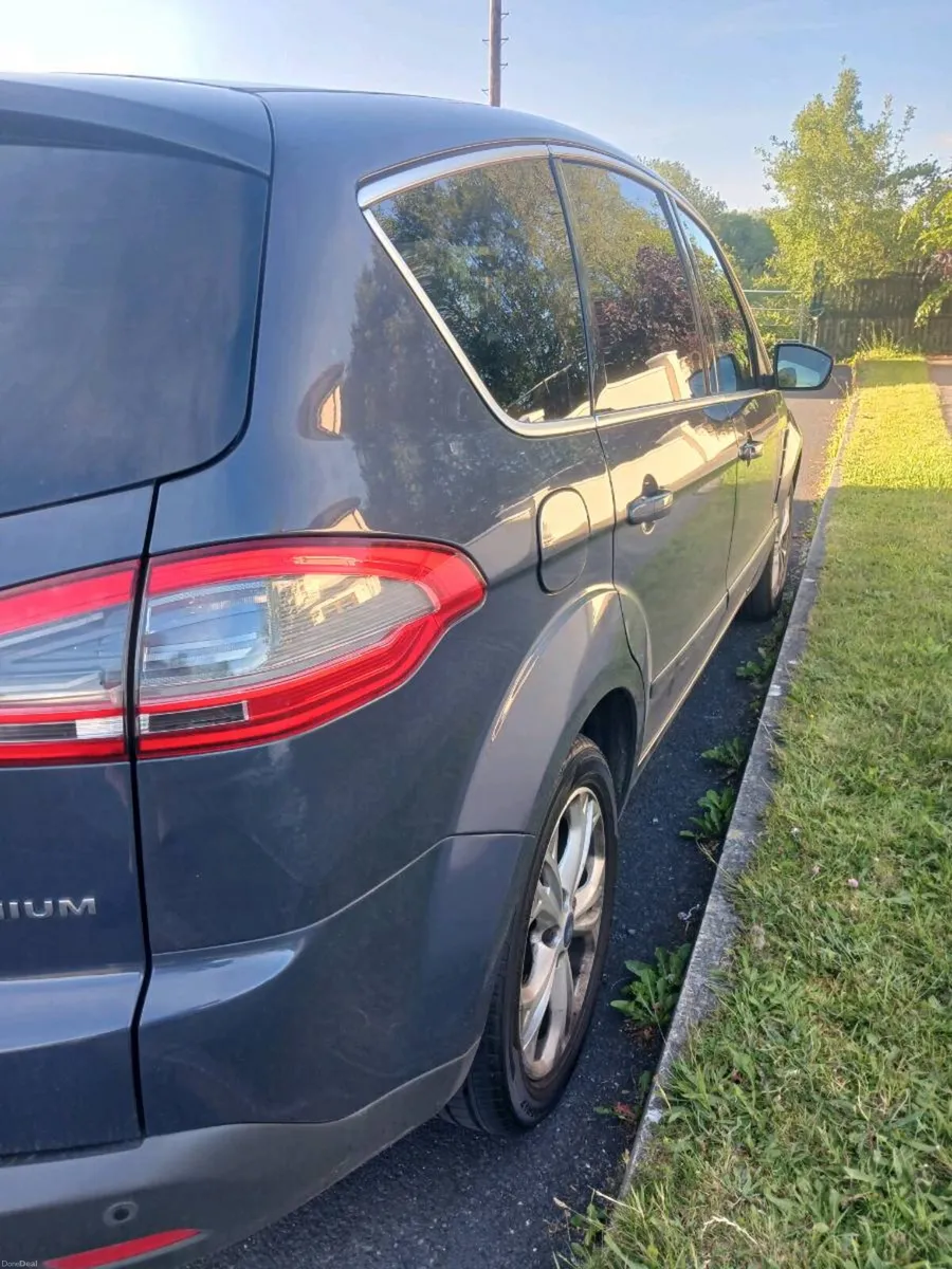 Ford Smax  Titanium  7 seats . 2014 - Image 2