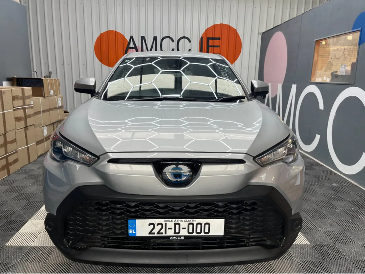 Toyota Corolla 2022 TOYOTA COROLLA CROSS HYBRID G - Image 6