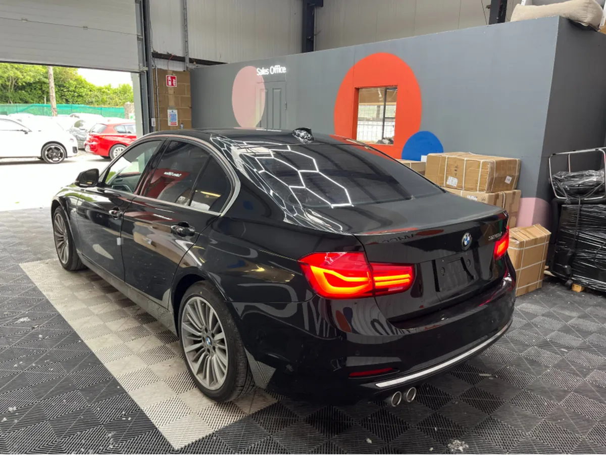 BMW 3-Series 2017 BMW 320D LUXURY 2.0 AUTOMATIC / - Image 4