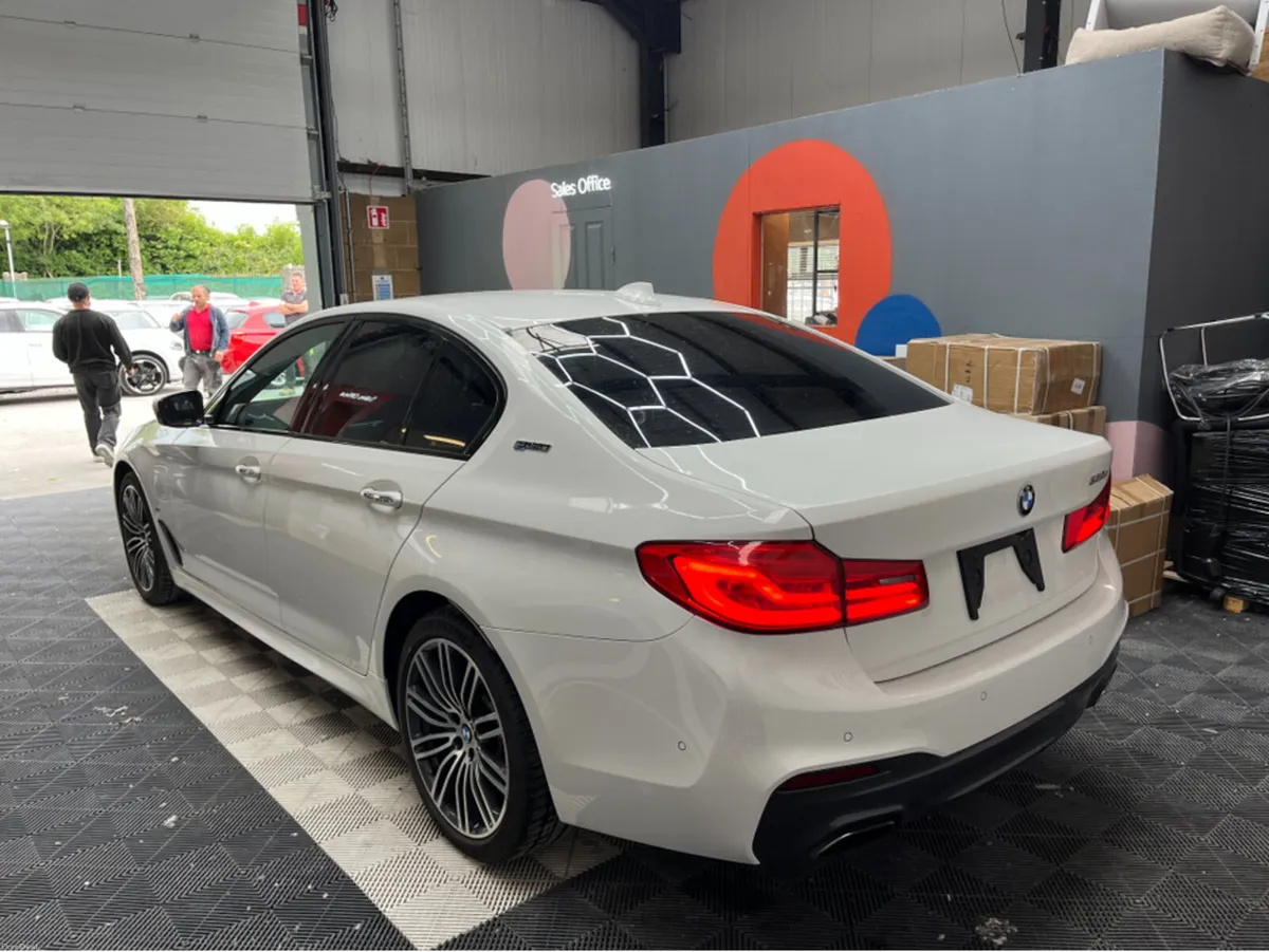 BMW 5-Series 2019 BMW 530E 2.0 AUTOMATIC / CRUISE - Image 4