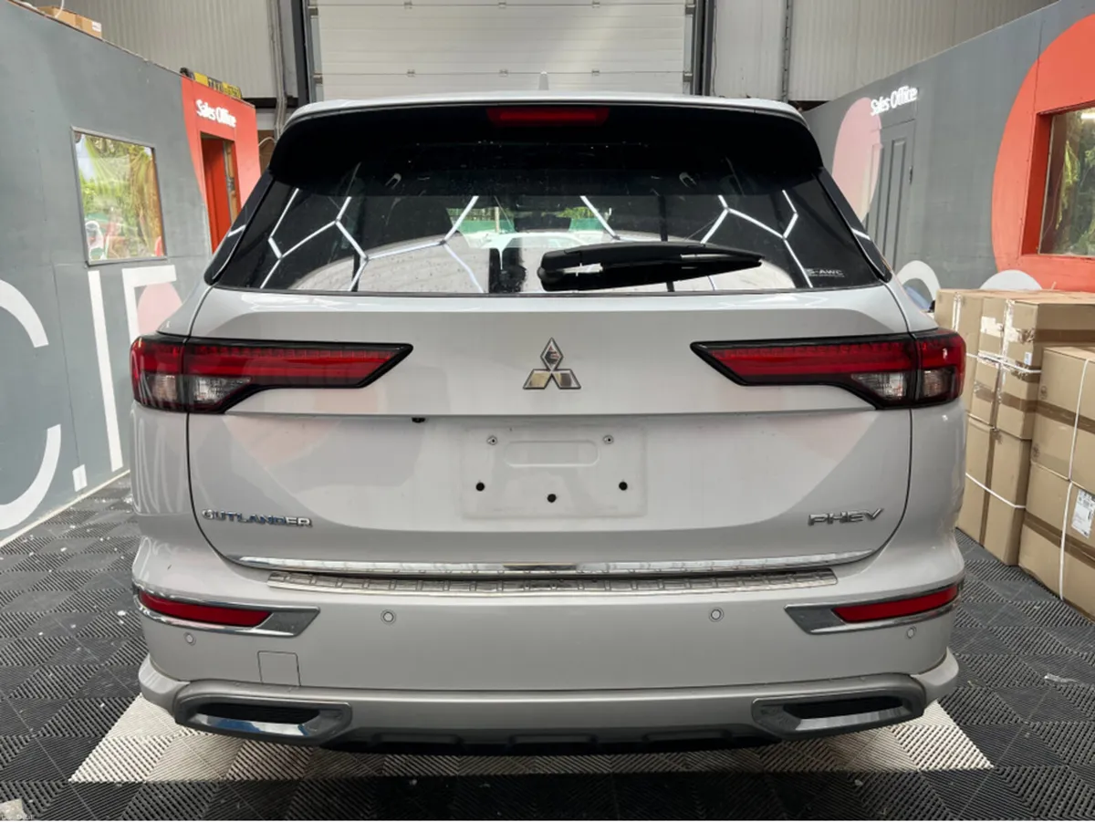 Mitsubishi Outlander 2022 MITSUBISHI OUTLANDER PHE - Image 3