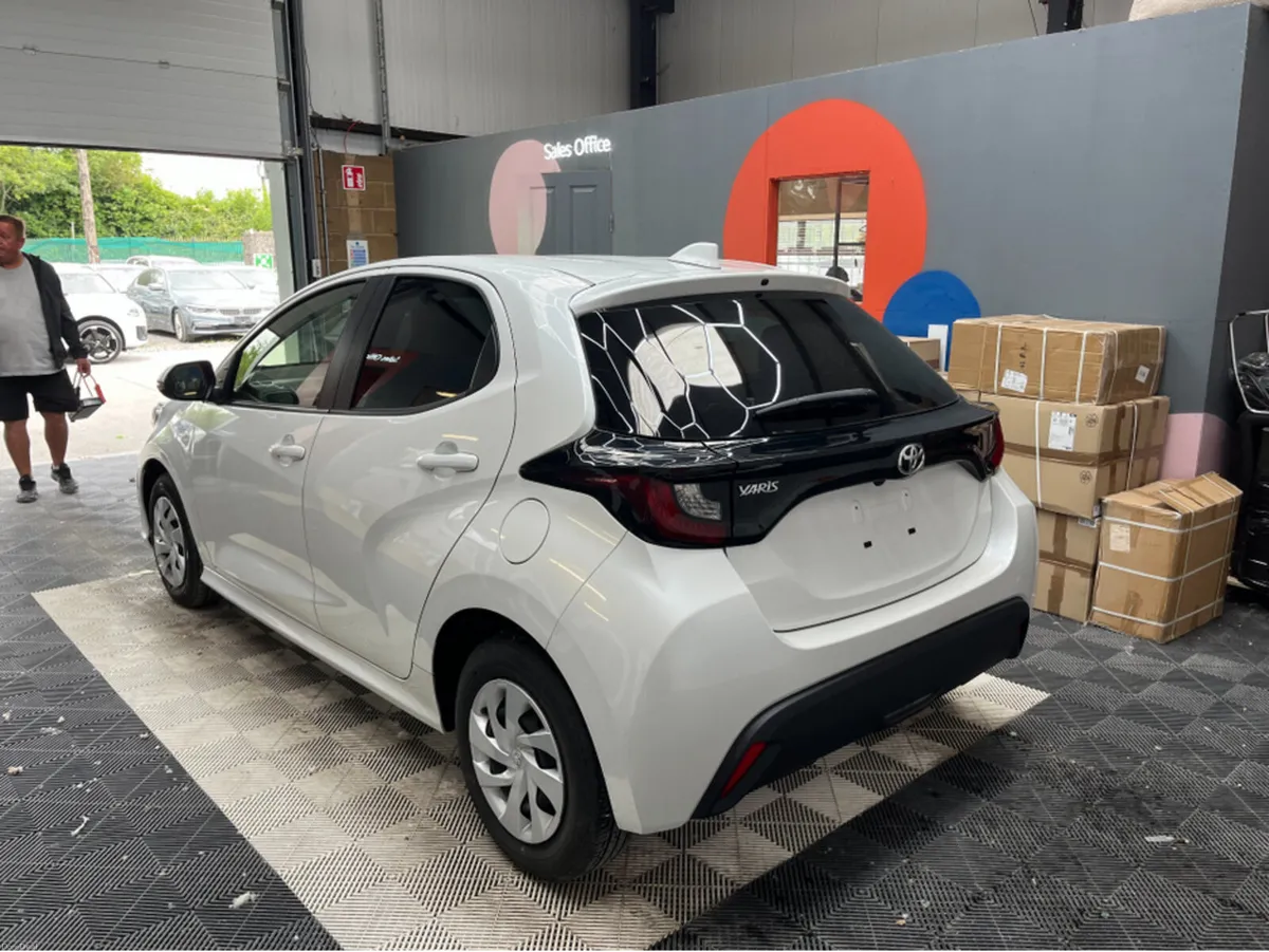 Toyota Yaris 2022 TOYOTA YARIS X 1.0 AUTOMATIC / R - Image 4