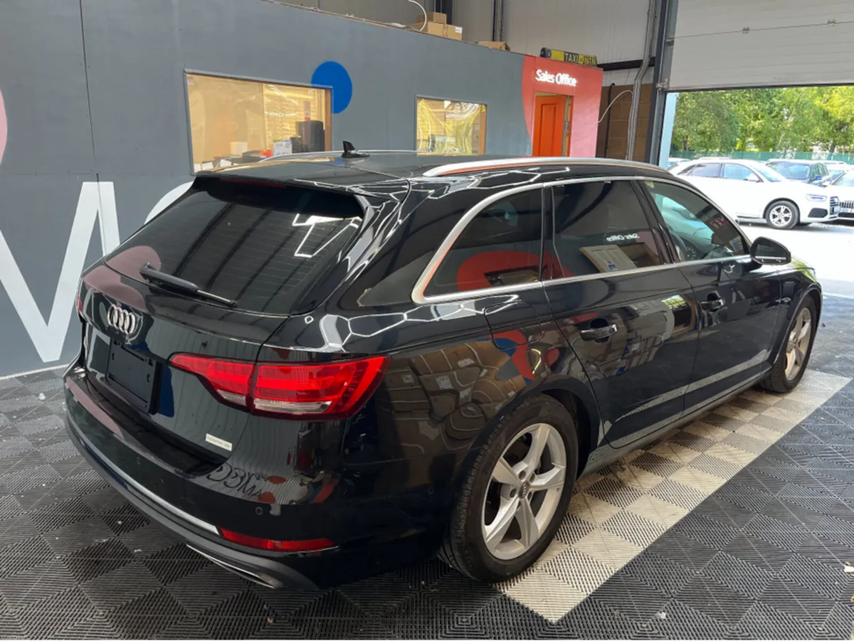 Audi A4 2019 AUDI A4 AVANTE 35TFS SPORT 1.4 AUTOMA - Image 2
