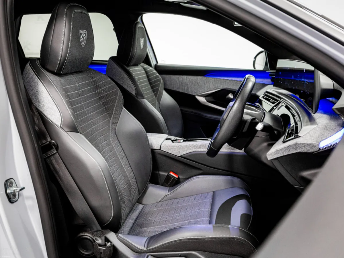 Peugeot 5008 GT Hybrid Auto 145HP - 7 Seats - Image 5
