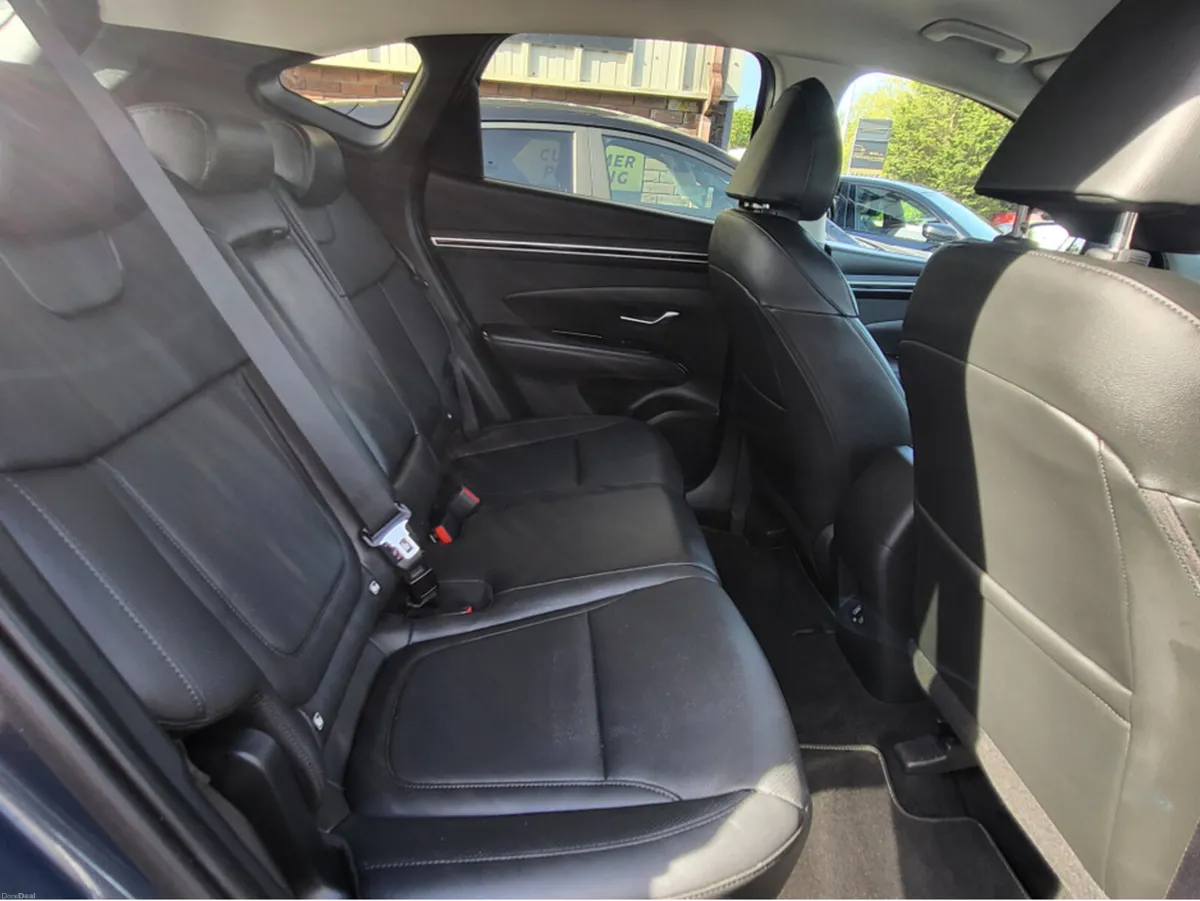 Hyundai Tucson EXECUTIVE 5DR - Image 4