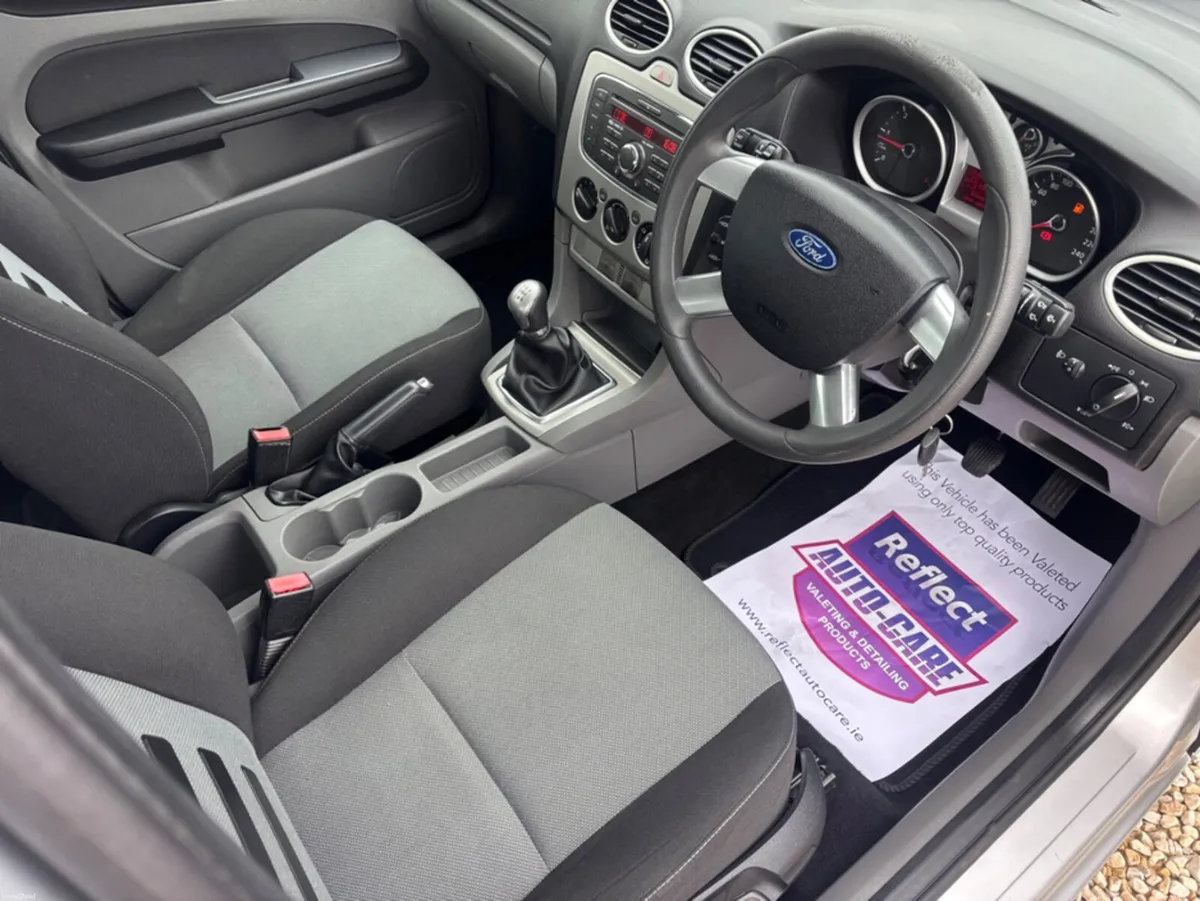 Ford Focus STYLE 5DR - Image 3