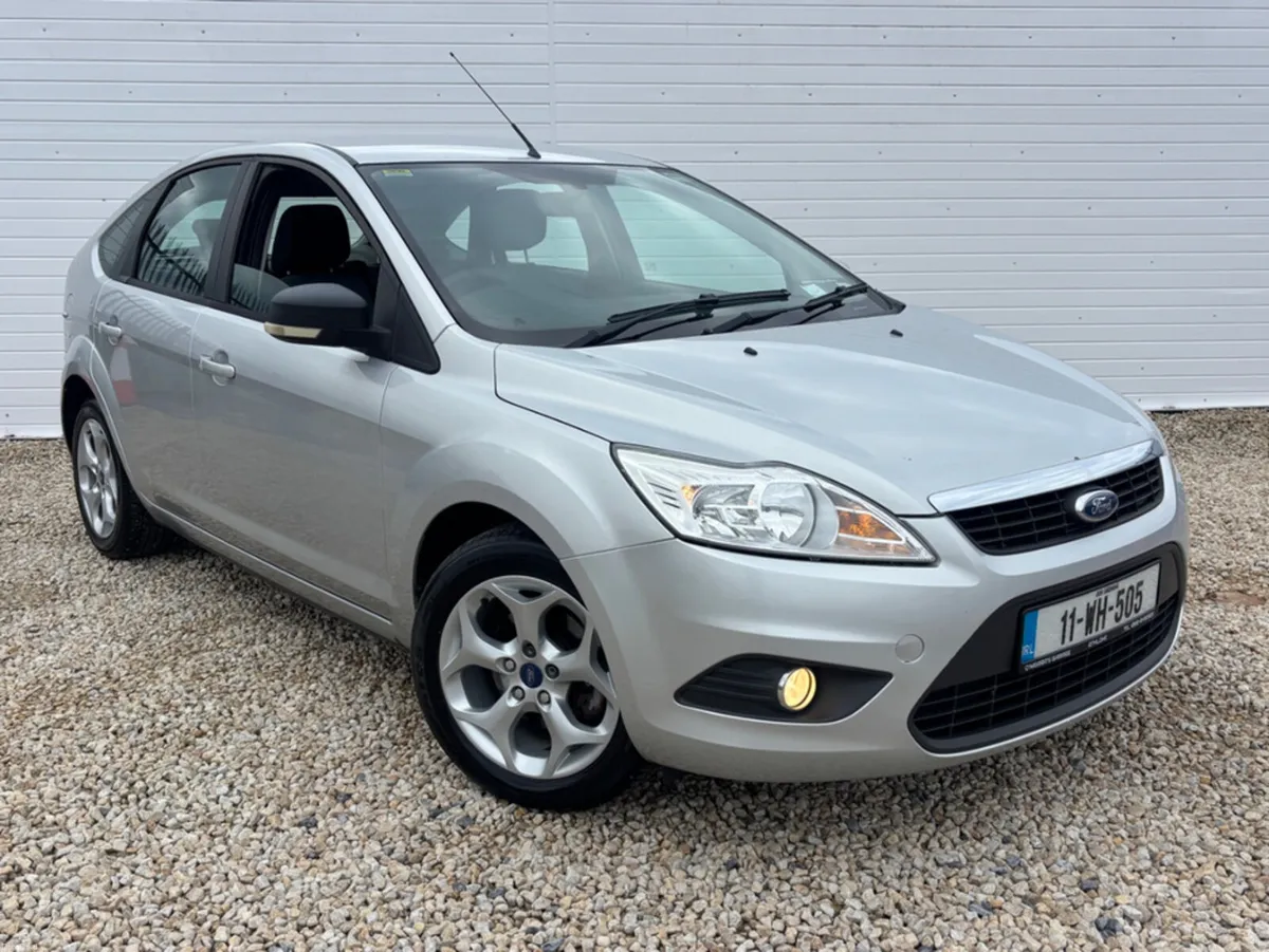 Ford Focus STYLE 5DR - Image 1