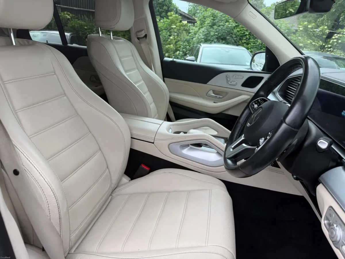 Mercedes-Benz GLE 300 D 4MATIC 5 5DR A AUTO - Image 4
