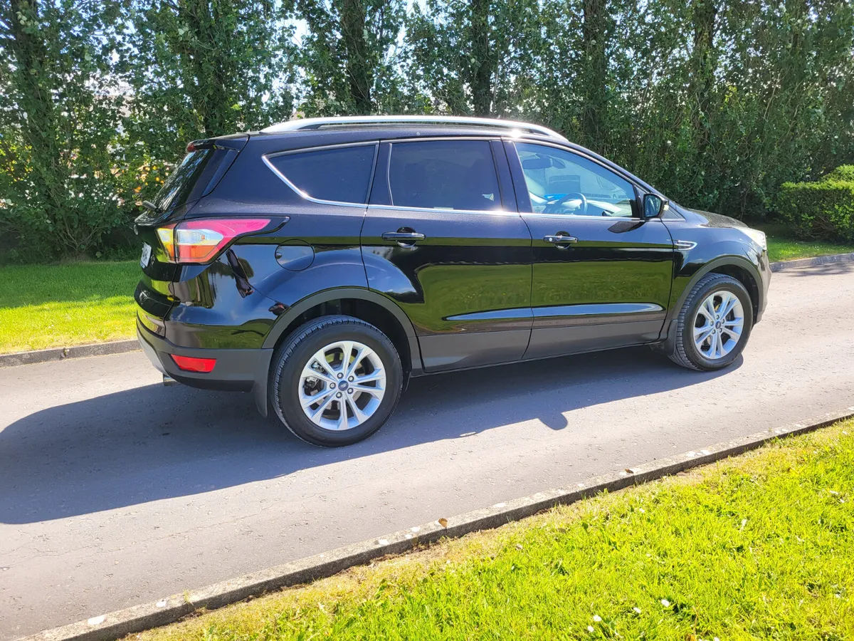 Ford Kuga 1.5  DIESEL. MINT CONDITION - Image 2