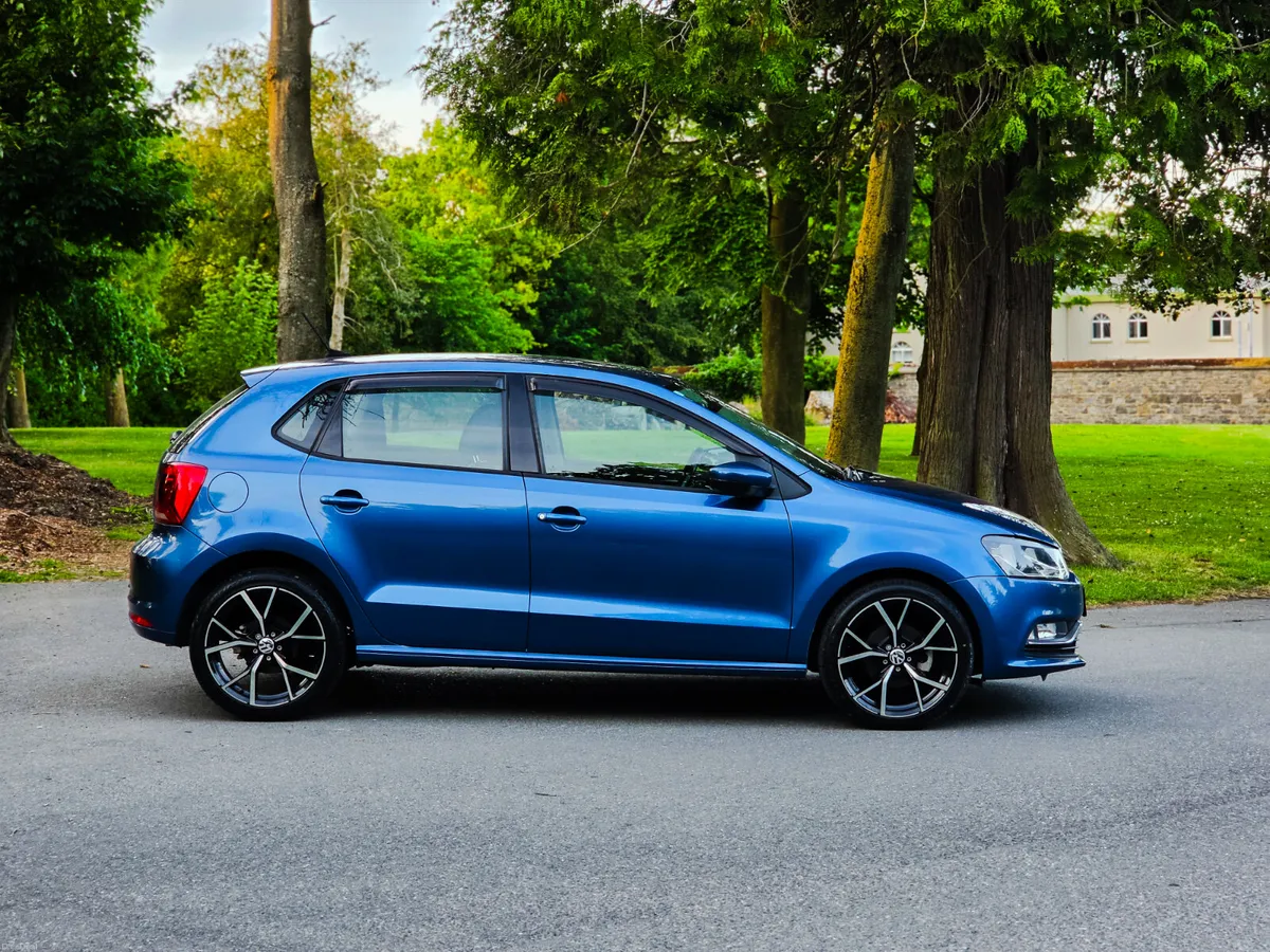 2017 Volkswagen Polo Highline 1.2 Petrol Auto Leat - Image 4