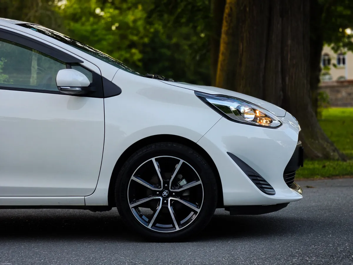 2020 Toyota Aqua 1.5 Petrol Hybrid Automatic S Pck - Image 3